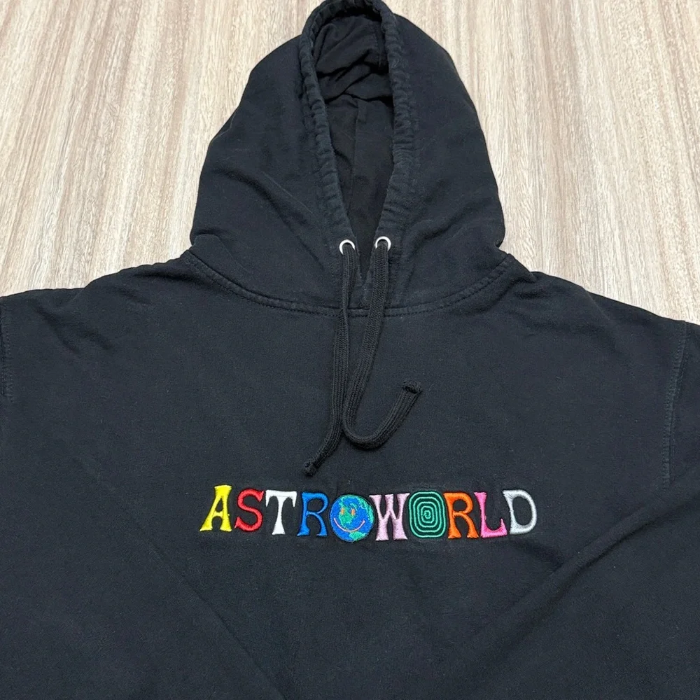 Astroworld Travis Scott Concert Hoodie “Wish You Were Here” Size Medium Black
